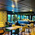 Kyriad Direct Hotel 2*