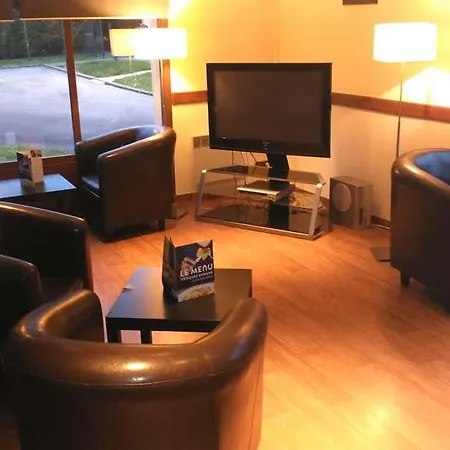 Kyriad Direct 2* Laon