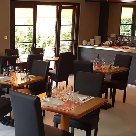 Hotel Kyriad Direct 2*