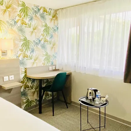 Kyriad Direct 3*