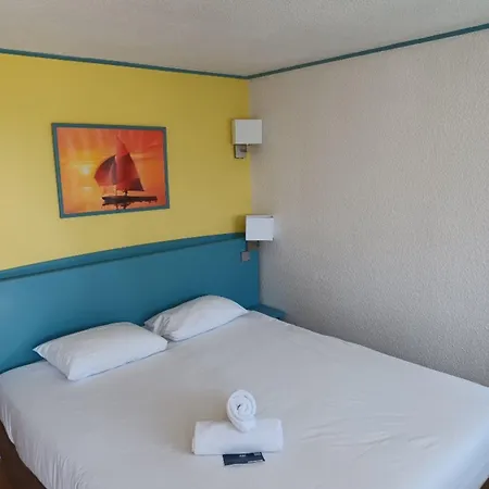 Kyriad Direct 2* Laon