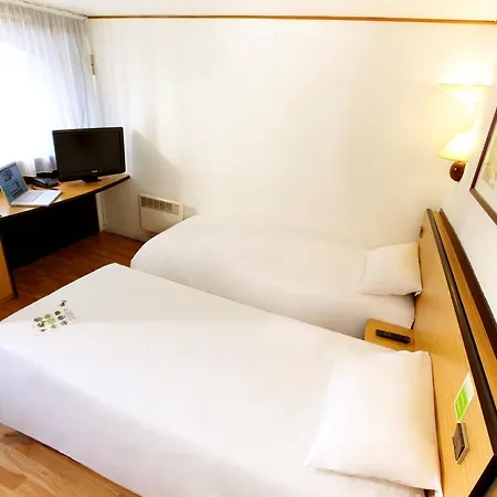 Kyriad Direct Hotel 3*
