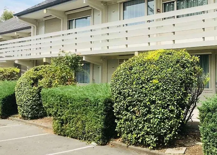 Kyriad Direct 2* Laon