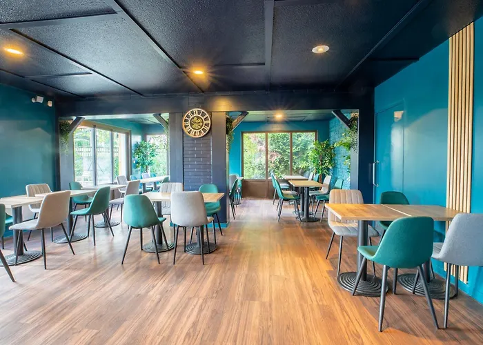 Kyriad Direct 2* Laon