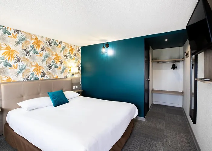 Hotel Kyriad Direct 2*