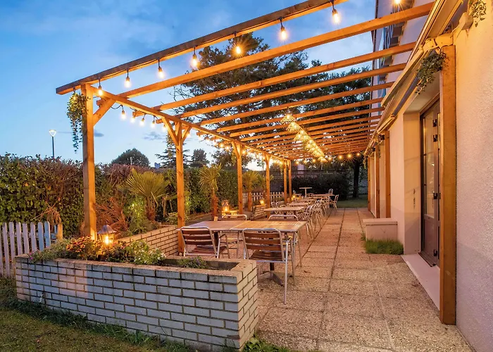 Hotel Kyriad Direct 2*