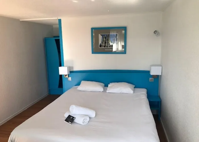 Kyriad Direct 2* Laon