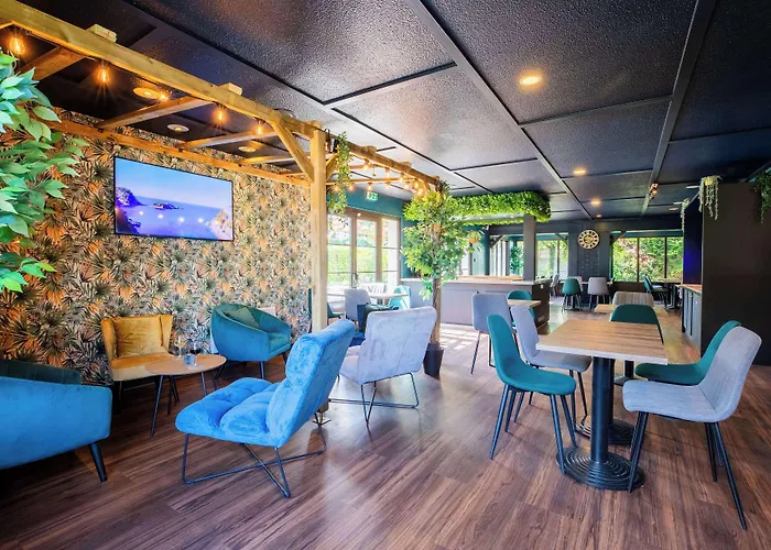 Kyriad Direct Hotel 2*