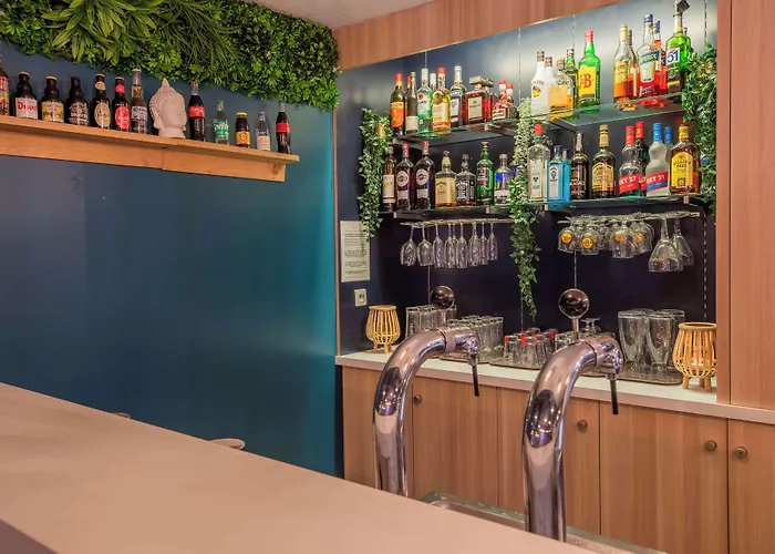 Kyriad Direct 2* Laon